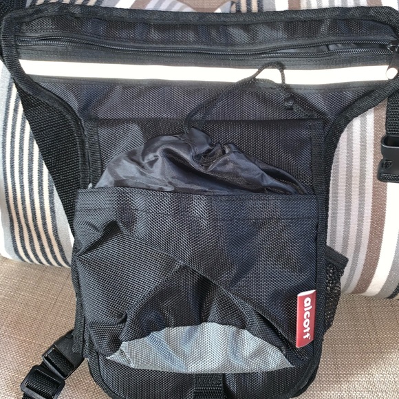 NEW Alcott Doggie Weekender Backpack - Picture 2 of 8